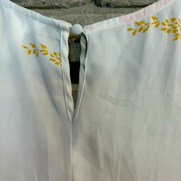 Thyme Maternity Blouse Large - Picture 7 of 7